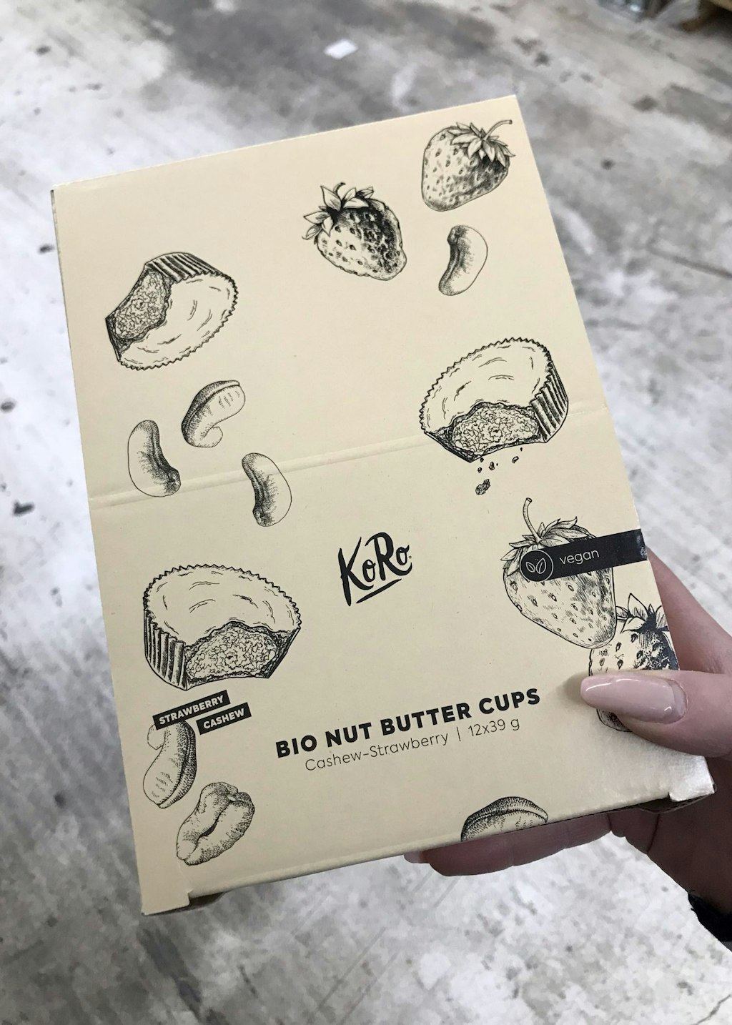 Buy organic cashew and strawberry nut butter cups KoRo United Kingdom